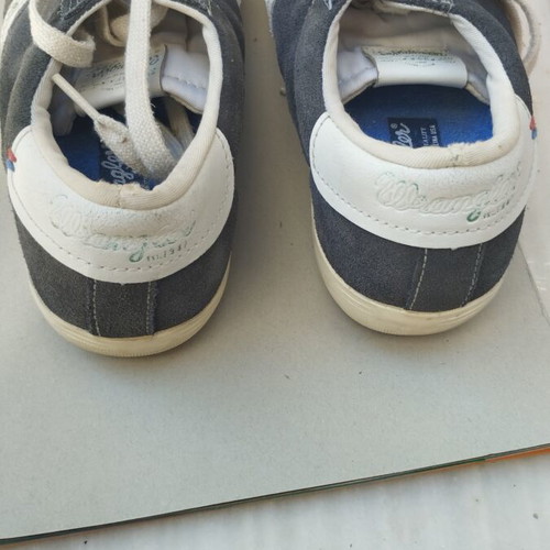 Wrangler unisex suede sneakers size 40 used, blue