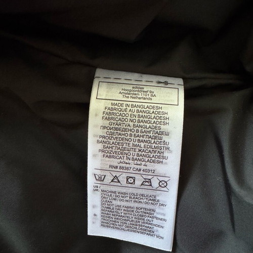 Adidas black puffer vest Small like new