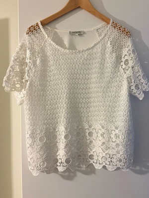 Μπλούζα Guy Laroche λευκή με δαντέλα μεταχειρισμένη, μέγεθος 44