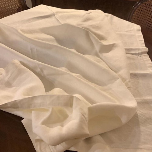 Plain tablecloth 2.28 x 1.64 m