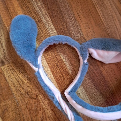 Plush ears like new that bounce