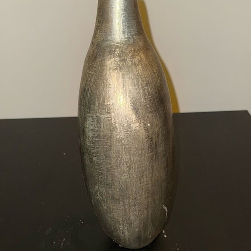 Vase used with dent