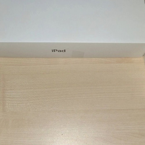 Apple iPad 9th Gen 10.2" Wi-Fi 64GB Space Grey new with case