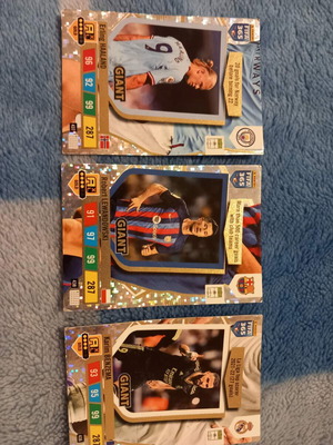 FIFA cards like new, pack of three cards
