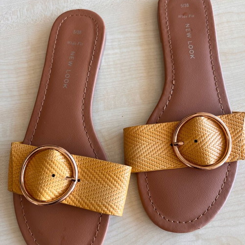 Sandals like new yellow strap with gold buckle size 38