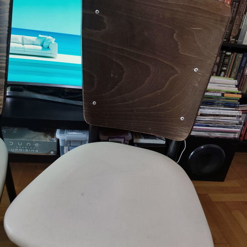 Set of 4 wooden chairs, comfortable and stable