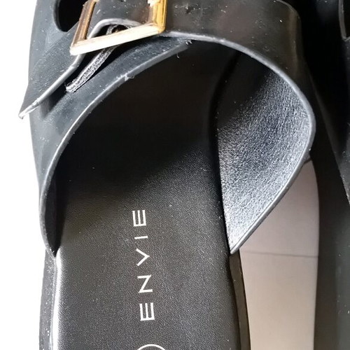 Envie Shoes women's platform sandals size 37 like new black