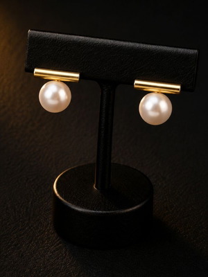 Exis Jewellery gold earrings with white pearls