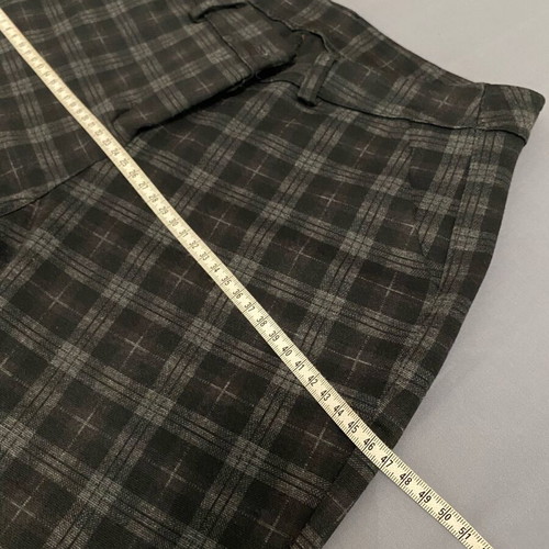 Women's checked pants like new, size M, black and gray