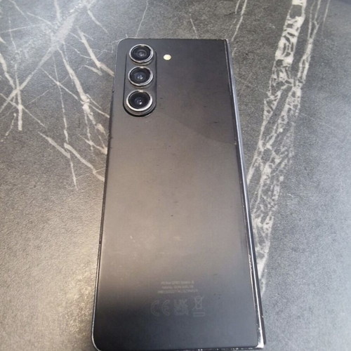 Samsung Z Fold 5 256 GB with internal screen issue
