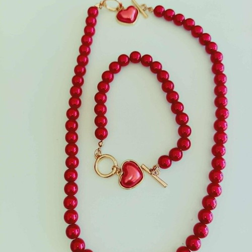 Jewelry set with bracelet, new, red beads