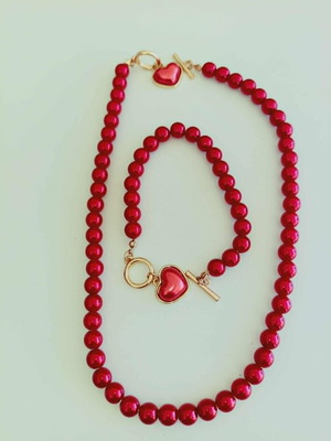 Jewelry set with bracelet, new, red beads