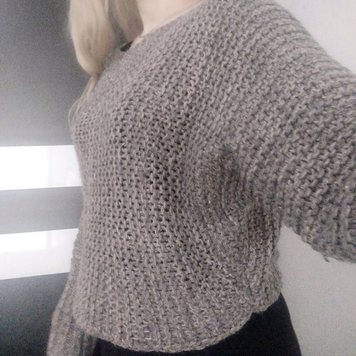 Crop sweater one size