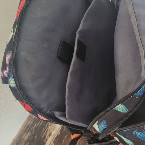 Polo school bag like new with 6 compartments
