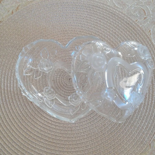 Crystal bowl set of 2 with embossed flowers, new