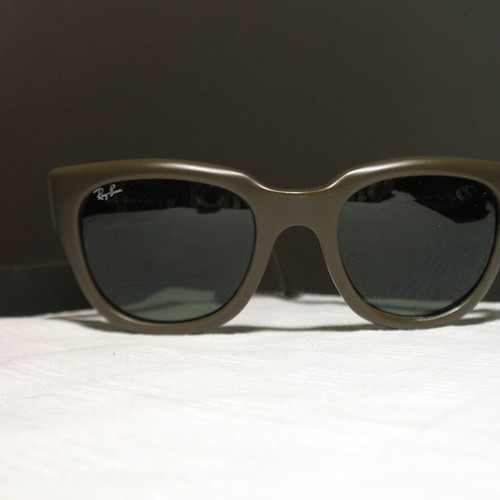 Ray Ban RB 4178 women's sunglasses new, gray