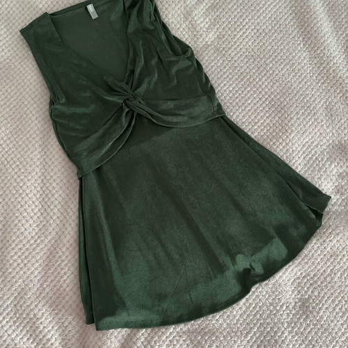 Asos sleeveless top new, cypress green with glitter