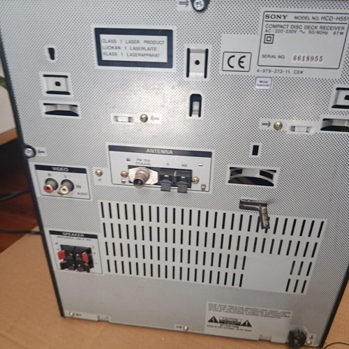 Sony MHC-551 Mini Hi-Fi Component System with CD, Tape, AM/FM