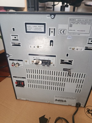 Sony MHC-551 Mini Hi-Fi Component System with CD, Tape, AM/FM