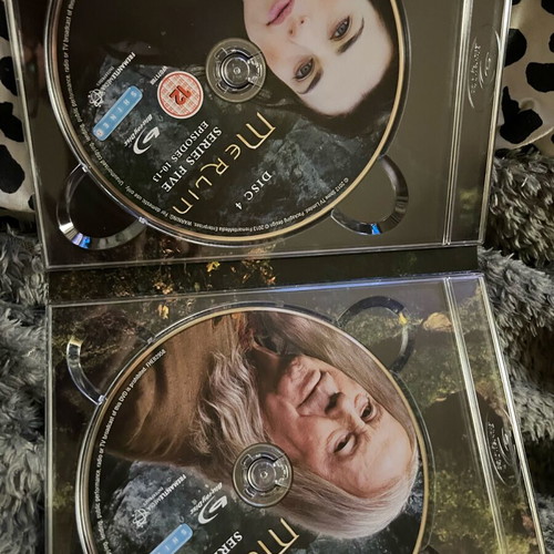 Merlin Complete Season 5 Blu-Ray like new