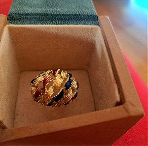 Χρυσο δαχτυλιδι 18Κ  με σμαλτο vintage