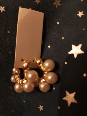 Earrings new white and gold unused