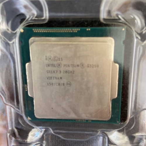 Intel Pentium G3250 CPU used, 3.20GHz, fully functional