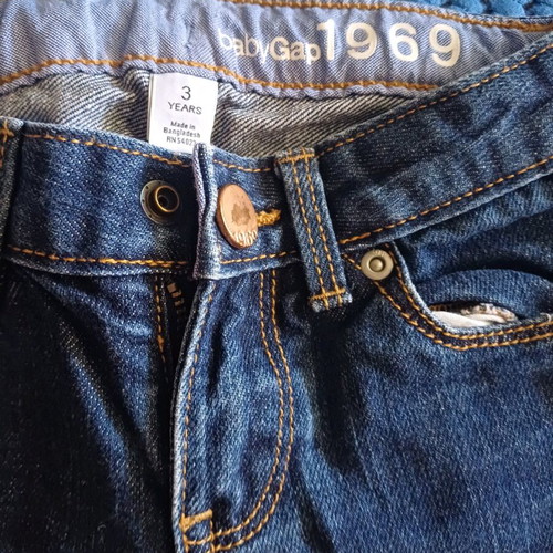 BabyGap jeans 3 years like new, size 98 cm