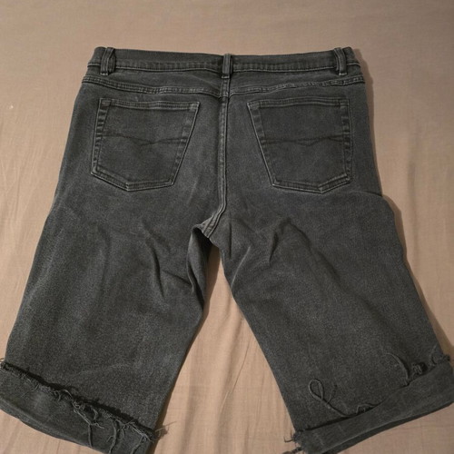 Black men's jean bermuda shorts used, waist size 44cm