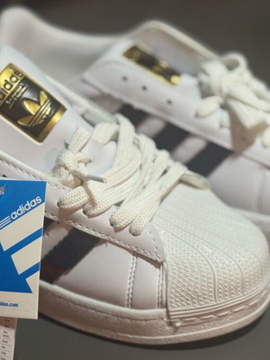 Adidas Superstar αθλητικά παπούτσια για γυναίκες καινούργια, λευκά
