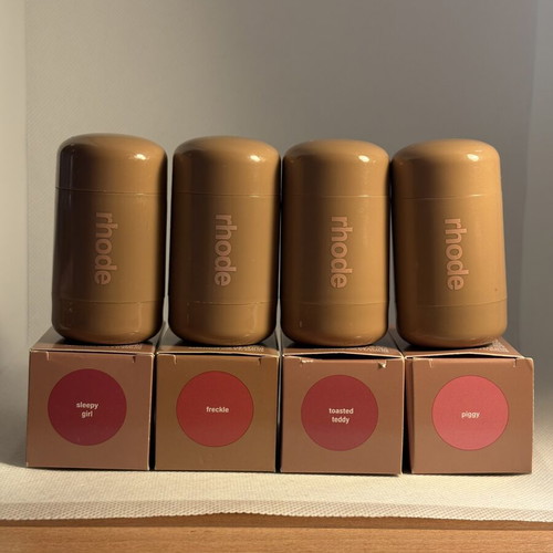 Rhode Pocket Blush new unused