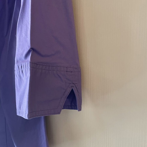 Shirt like new, purple, sizes M to XXL