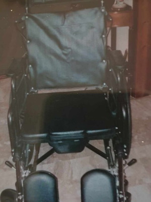 Wheelchair like new with reclining backrest