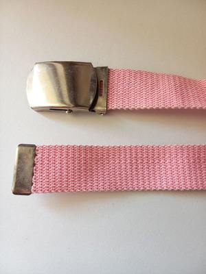 Pink belt with military-style buckle like new, length 95cm