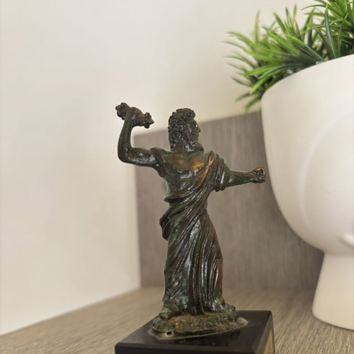 Zeus figurine like new, heavy metal with patina on black base