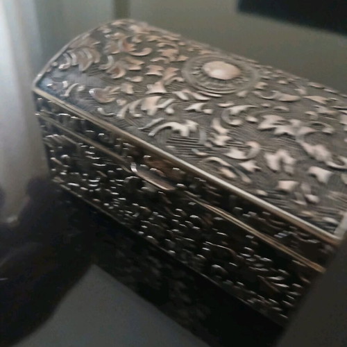 Small jewelry box like new, 8x5x4.5cm