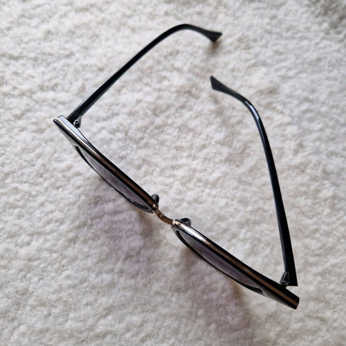 Cateye sunglasses like new, black