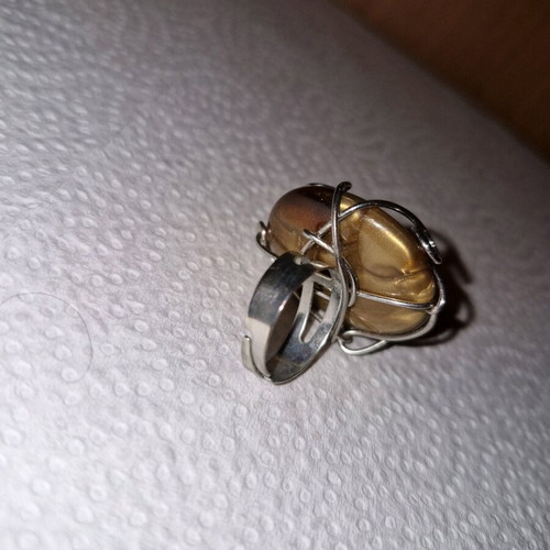 Pho ring with large embossed stone like new adjustable