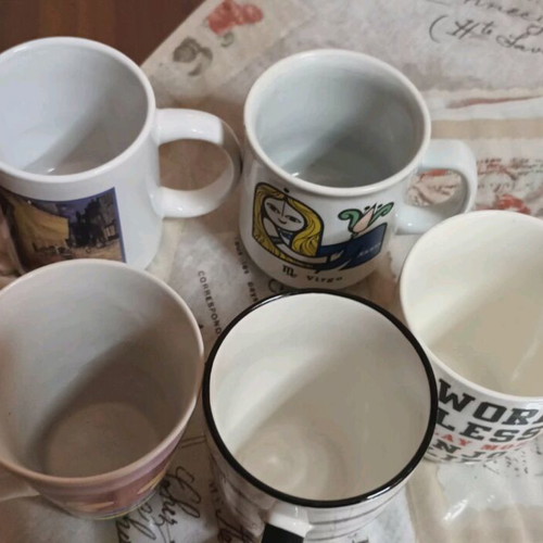 Cup rack for cabinet used
