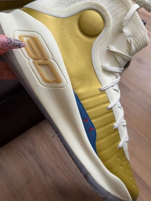 Under Armour Curry 4 Retro sneakers new, sizes 44.5-46