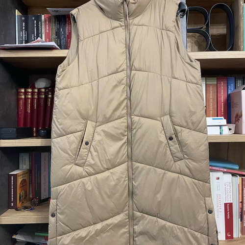 Vero Moda sleeveless beige vest like new, size M