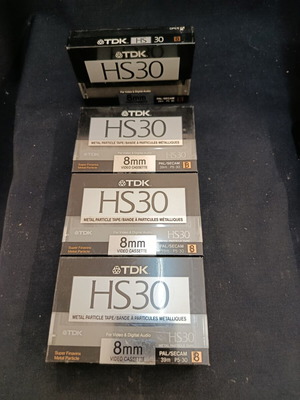 Κασέτες βιντεοκάμερας TDK HS-30 και HS-39 σφραγισμένες, σετ 4, σαν καινούργιο