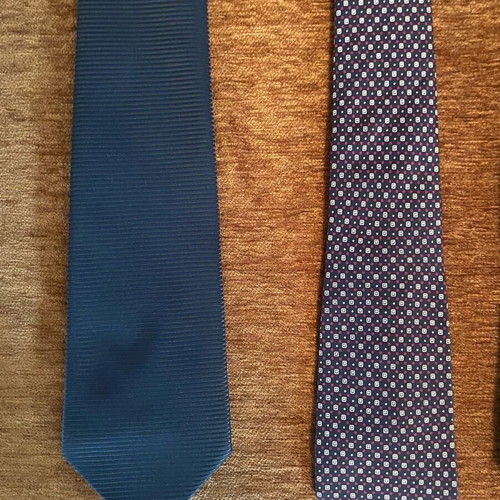 Branded ties like new condition