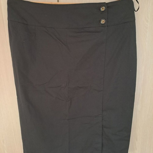 Raxevksy women's knee-length skirt like new, black, size L