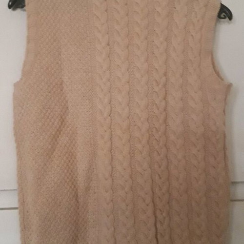 Weekend Maxmara beige wool vest like new, size S