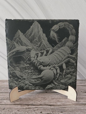 Engraved volcanic tile Scorpion new, size 13x13 cm