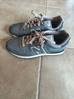 New Balance athletic shoes used, size 38, beige brown