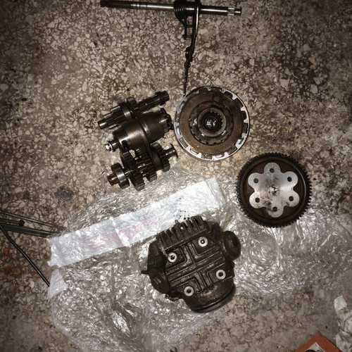 Honda C50 12V genuine gearbox used, complete with forks