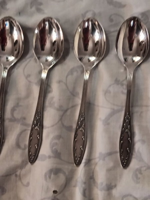 Vintage large silver-plated spoons set of 6, like new