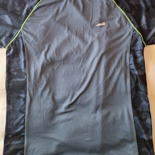 Men's T-shirt like new, size M, black and gray